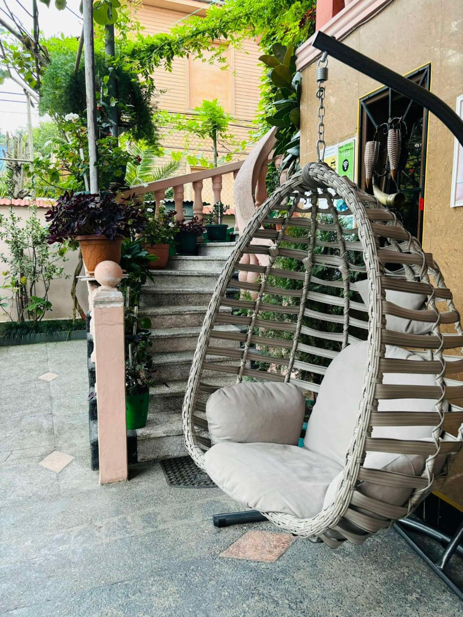 Nikas Guest House Batumi Luaran gambar