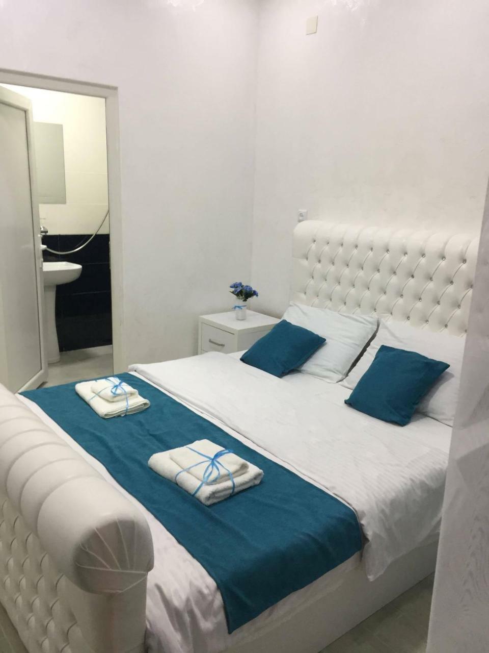 Nikas Guest House Batumi Luaran gambar