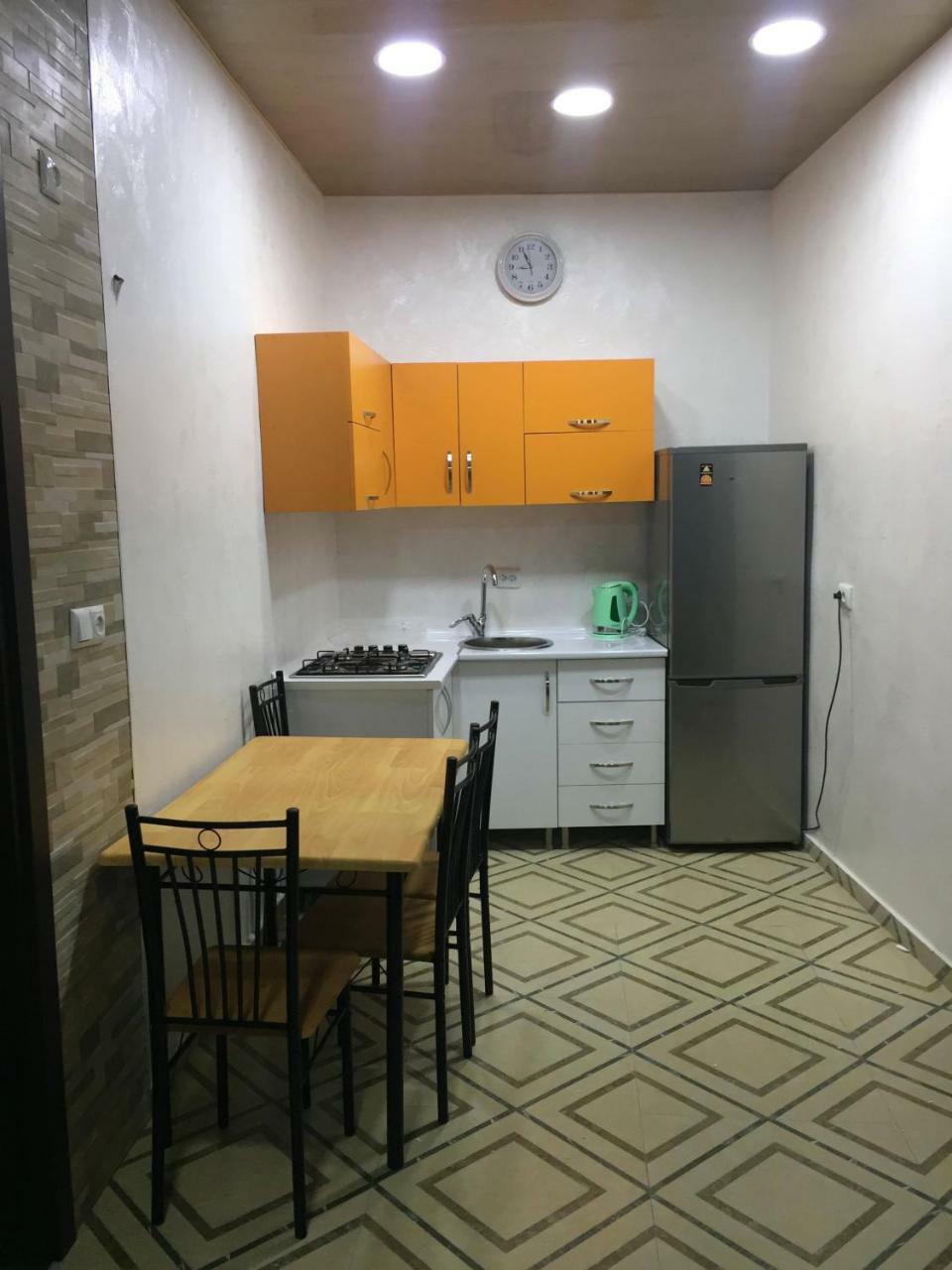 Nikas Guest House Batumi Luaran gambar