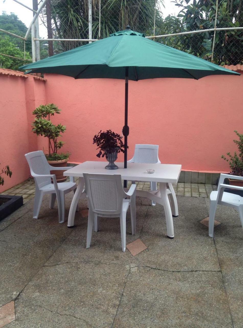 Nikas Guest House Batumi Luaran gambar