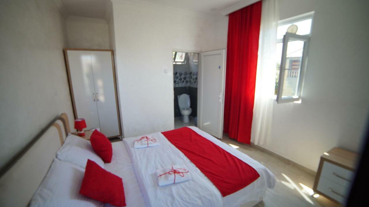 Nikas Guest House Batumi Luaran gambar
